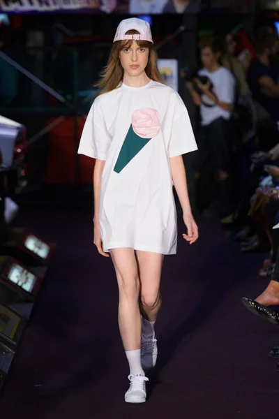 Look 22